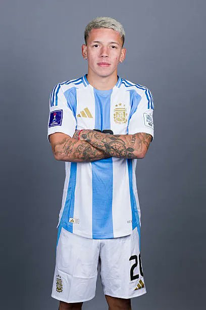 El unico que intento jugar.