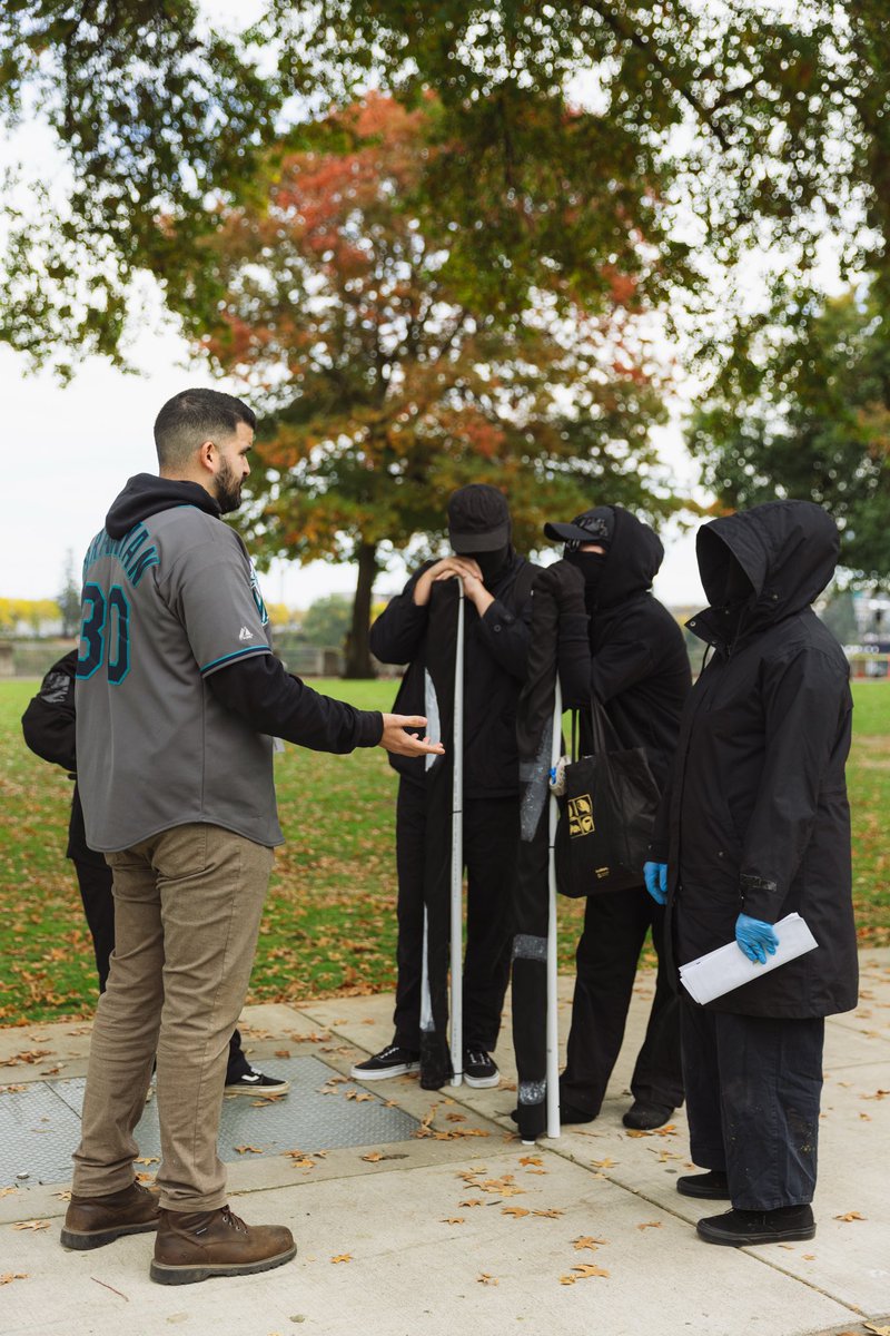 🇺🇸 Stills from the Portland, Oregon ‘No Kings’ Protest 10/18/2025

Even in the darkest of places, His light can still shine. Some people just need Jesus.

📸 @obviously_arthur on IG