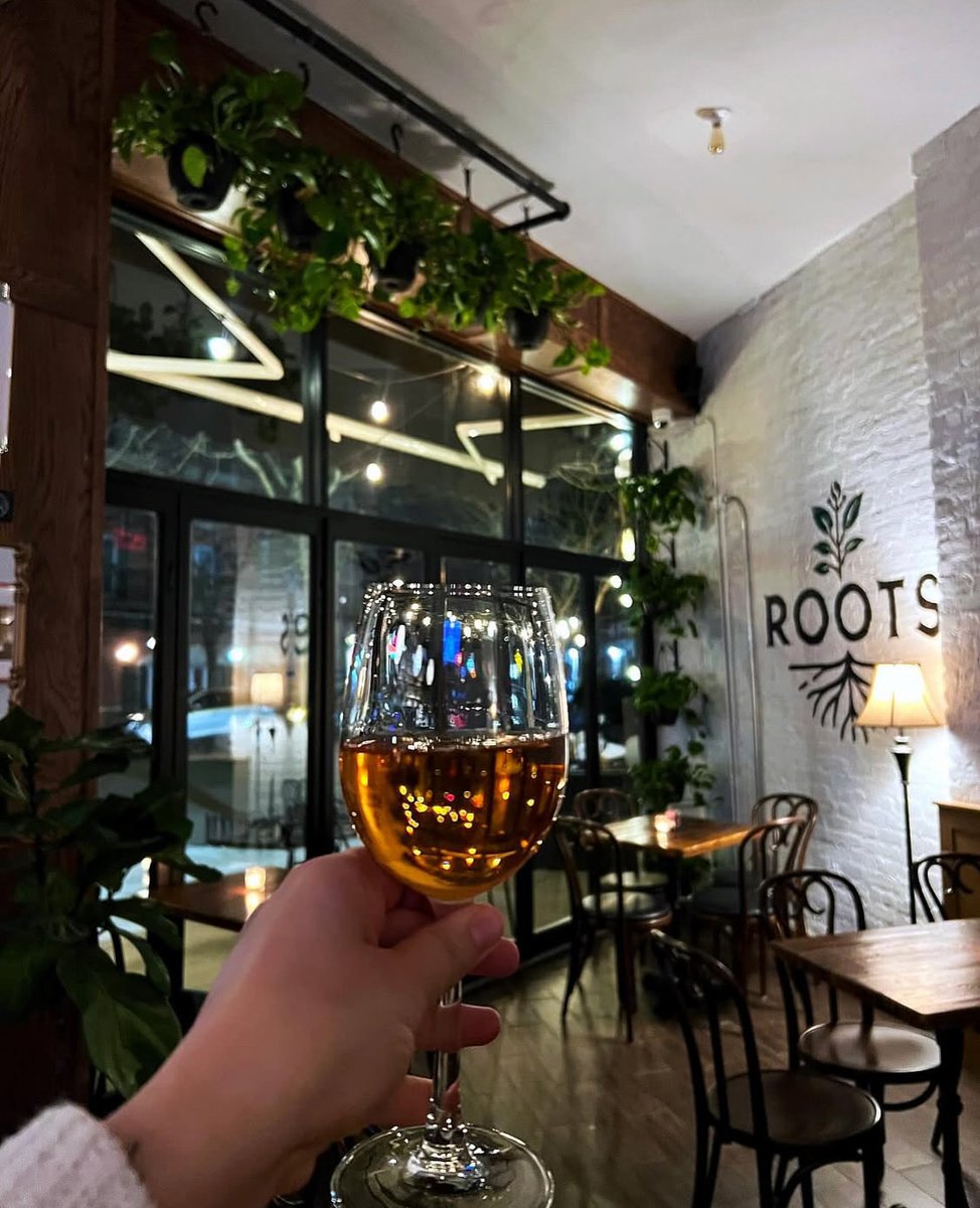 Come in, slow down, and stay a while 🍷☕ Whether you’re sipping a bold red or a warm latte, Roots Coffee and Wine is the perfect spot to cozy up and unwind. ✨
📷: @rootscoffeeandwine