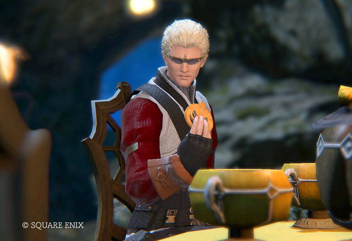 ネロが食べる系のエモートすると不思議そうにするしなんでも不味そうになるから面白いよ