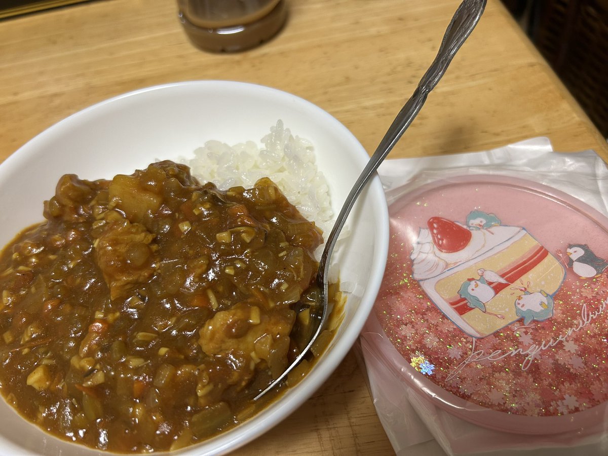 imuziokyutaka's tweet image. 20日だよ。
野菜から出る水だけで作った無水カレー🍛

#輪るピングドラム
#penguindrum