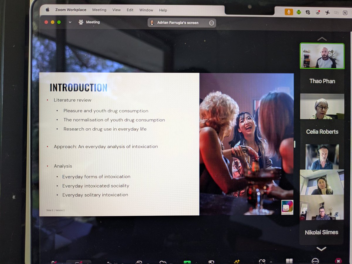 Now kicking off with the very last seminar for the <a href="/ANU_SOCY/">ANU Sociology</a> seminar series for the year with the brilliant <a href="/adrianfarrugia1/">Adrian Farrugia</a> discussing intoxication, the everyday, and the dialectic between ordinary and extraordinary sociology.cass.anu.edu.au/events/everyda…