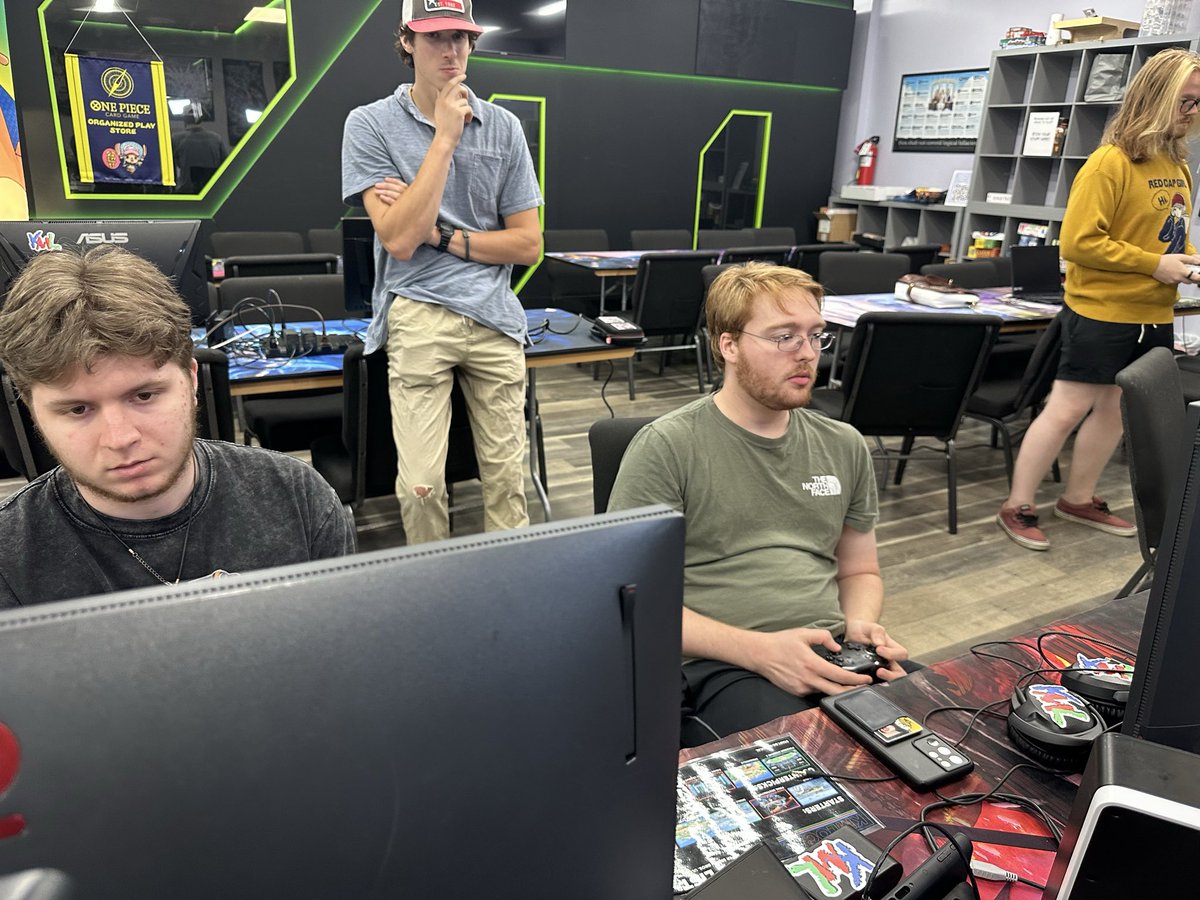 KMLTournaments's tweet image. KMLocal will now feature 2 different rotating brackets! As we will now be starting a smaller bracket at 8:30PM!!
Players may sign up for at most 2 brackets online. So choose wisely!
This week we will have SSBU, GGST, 2XKO, and GBVSR!!
reg below :)