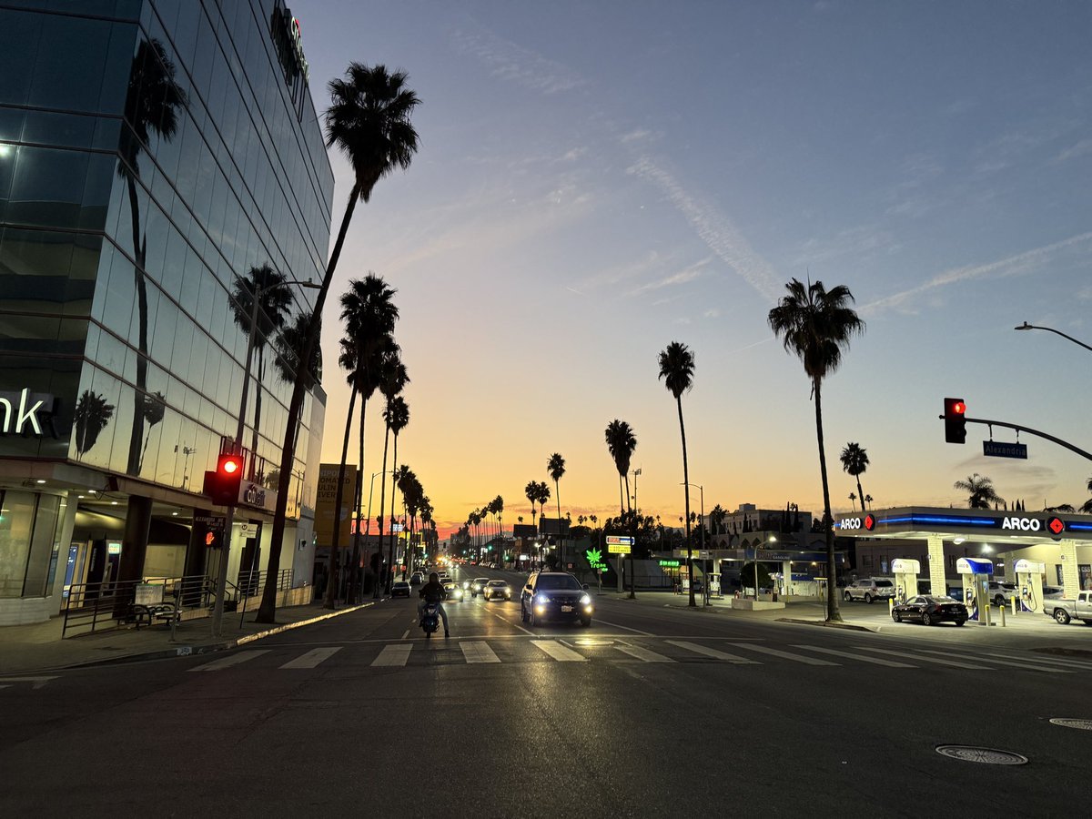 Hear in LA tweet media