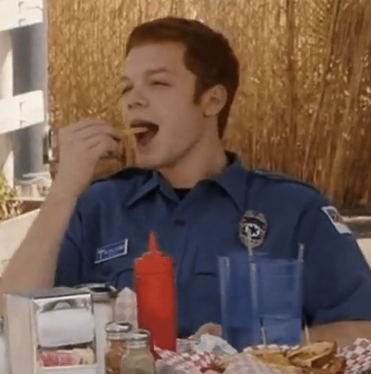 went to the state fair the other day and i was eating fries and burned the fuck outta my mouth and now it hurts when i eat