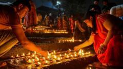TOPXNews's tweet image. ✨ India shines bright as millions come together to celebrate Diwali! 🎆 From vibrant lights to heartfelt traditions, this festival truly embodies the spirit of joy and togetherness. Check out more about the celebrations! 🎉 #Diwali2023 #FestivalofLight… ift.tt/YDM7Avu]