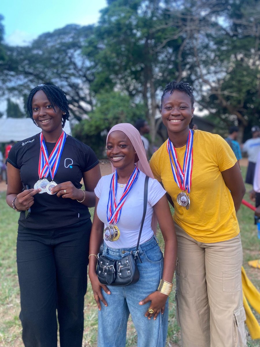 FATSSSA_UI's tweet image. Congratulations 🎉 to our girls for being the second position of the just concluded Inter Faculty games, for football ⚽.
Here are : 
🥇 Best defender 
🥇 Best goalkeeper 
🏅 Highest goal scorer of the game.

We celebrate you girls 🥂