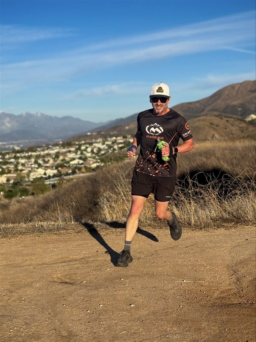 runningmyremedy's tweet photo. 10K road and trail run to start the day! Love the way this makes me feel. @alteregorunning @swifwicksocks @saucony @Orangemud @garminrunning https://t.co/wgurc4re9P