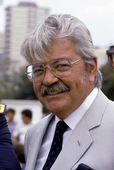 Lhterror77ec's tweet photo. Buenas noches.Prepárense para adentrarse en una historia que merece ser contada

La Noche en que Ecuador se Declaró la Guerra al Terrorismo: El Auge y la Caída de Alfaro Vive Carajo.

A finales de los 70,Ecuador volvió a la democracia con el joven presidente Jaime Roldós Aguilera https://t.co/yLwuBxJdWx