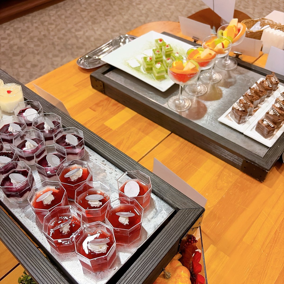 養生よくわからない！という人へ
「生活養生の基本」

・７〜8時間寝る
・冷たいものを控える
・生活リズムを乱さない
・心安らぐ時間を確保
・目標と目的を決める
・まず動く
・自分を許す
・胸を開き背筋を伸ばす
・よく歩く
・よく笑い泣く
・夜に考えない
・推し活する
・たまには楽しく不摂生👍