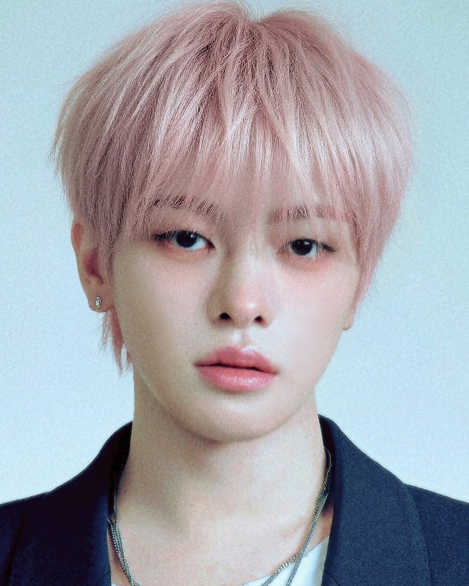 kkugall's tweet image. 이리오 염색....뭐가 올까...다 좋긴해.