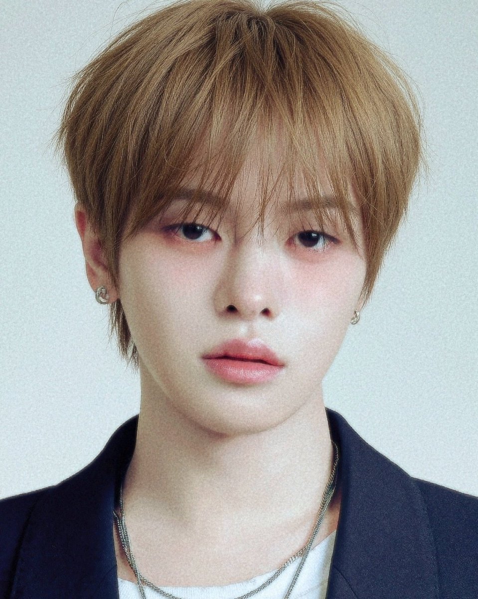 kkugall's tweet image. 이리오 염색....뭐가 올까...다 좋긴해.