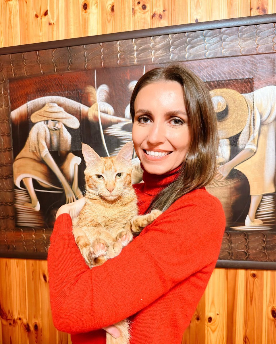 ana_taban's tweet image. Heartfelt Diwali wishes to all our Indian friends! This Diwali, may your inner light shine its brightest, guiding you toward health, happiness, and harmony. We’re thrilled to celebrate with our playful Indian billi, who is enjoying her very first Diwali in Europe! 🪔✨ 

#Diwali…