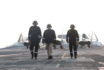 TimesNow's tweet image. PM @narendramodi tweets: "At the majestic flightdeck of INS Vikrant, with the MiG-29 fighters."

#PMModi #Viral #INSVikrant