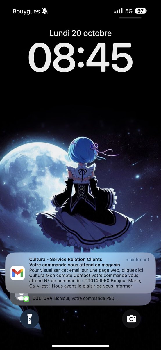 marievoli_'s tweet image. Le genre de notification que j’adore 🙄🥰