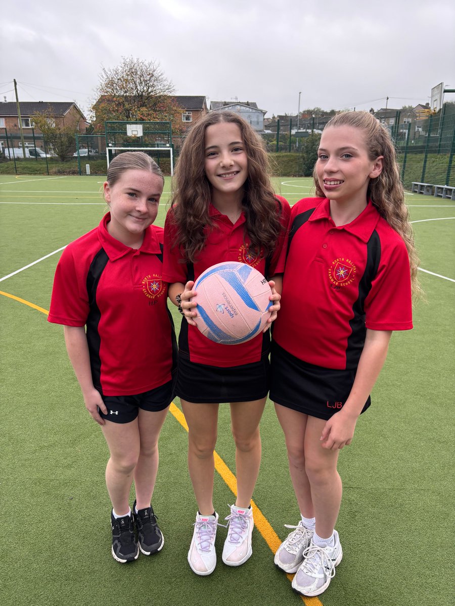🏐 Big congratulations to Ellie, Hollie and Lyla! 🎉
All three have been selected for the U13 Calderdale Netball Squad — an amazing achievement that reflects their hard work and dedication. 
We’re so proud of you! 💪