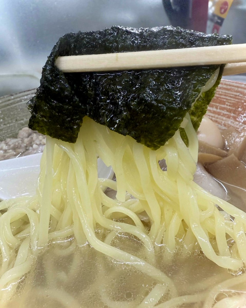 ［神保町］覆麺智
青森県 津軽十三湖産『活大和しじみ』出汁らーめん※塩

おっほー！！沁みるぜい！！
（たぶん、きっと、おそらく）前週のとは麺が変わりましたね。間違いない旨さで最高の朝ごはんを愉しめました😋

#ごちそうさまでした🙏🏻