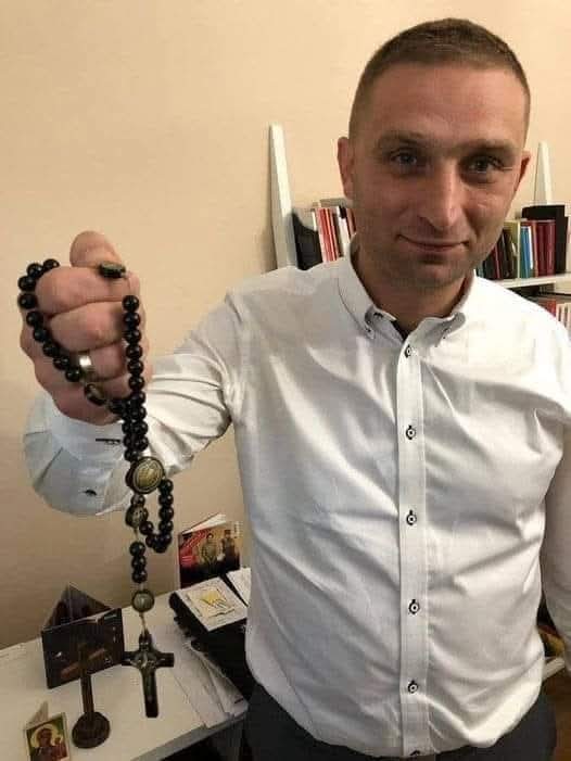 Nie na darmo przez osiem lat Pis karmił tego bojówkarza zasilając jego fundację ‼️