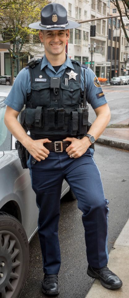 Twinky...  but with the right programming...  #GayCops