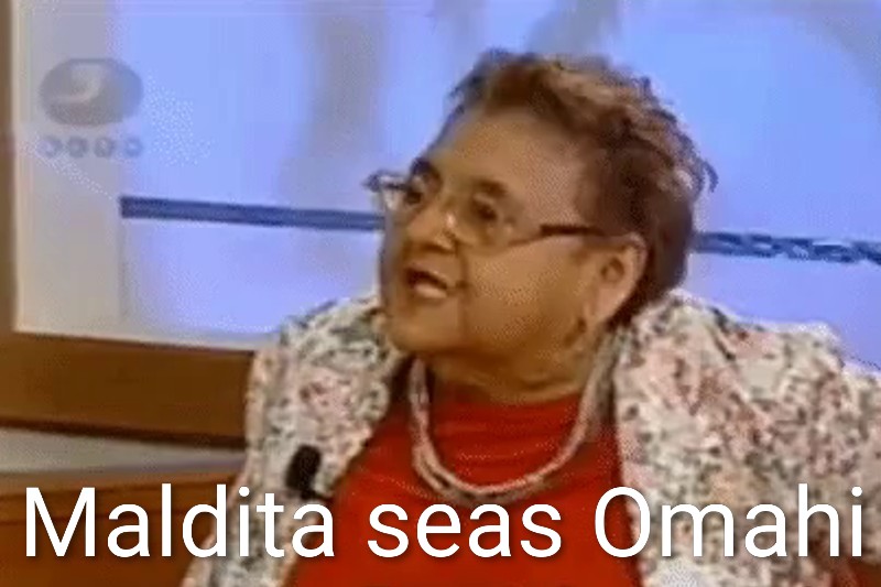 Y el Omahi de que anda cansado o qué? De ser el más mueble? #LaGranjaVIP