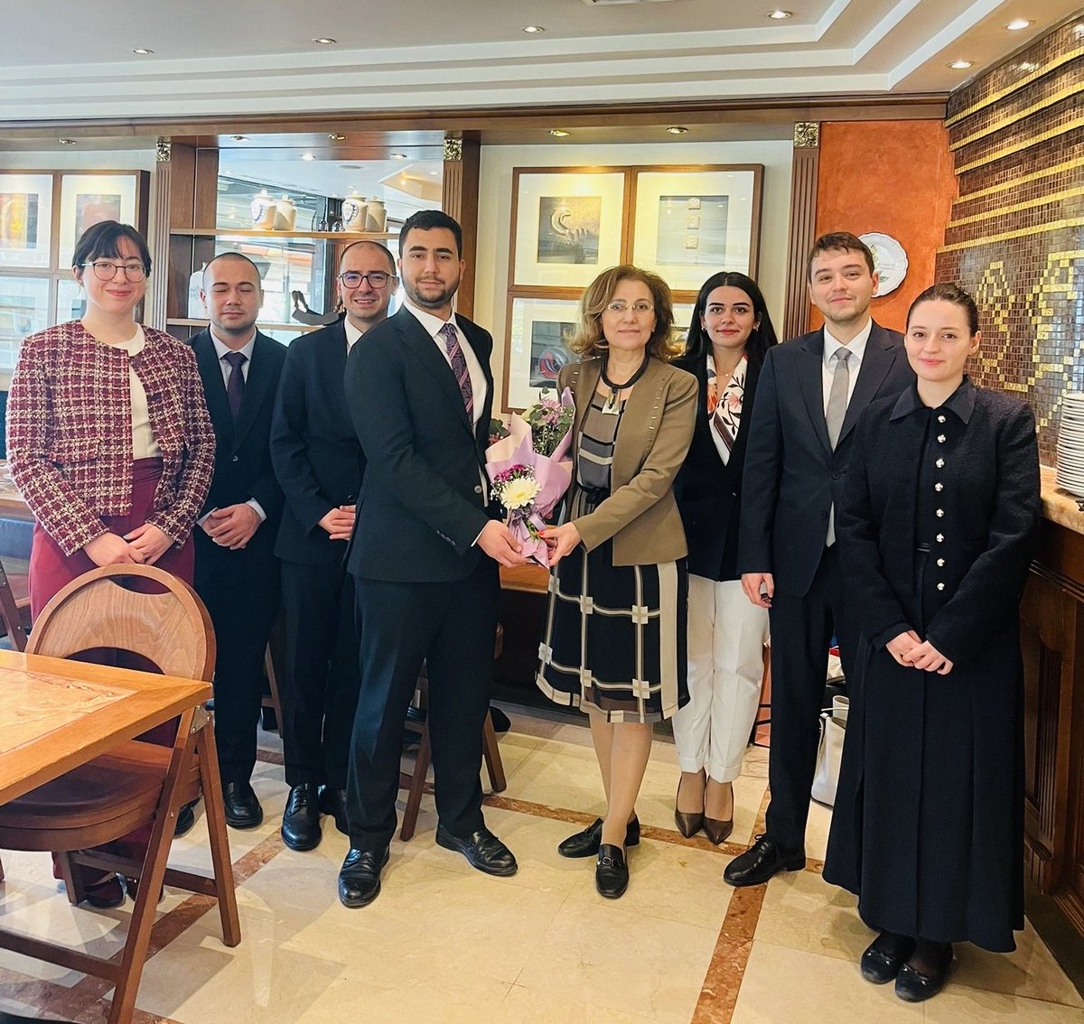 Dışişleri Bakanlığı 62. Dönem Aday Meslek Memurları, Diplomasi Akademisi eğitimini bitirdi. Genç meslektaşlarımıza başarılar dileriz. <a href="/DiabAkademi/">Diplomacy Academy</a>