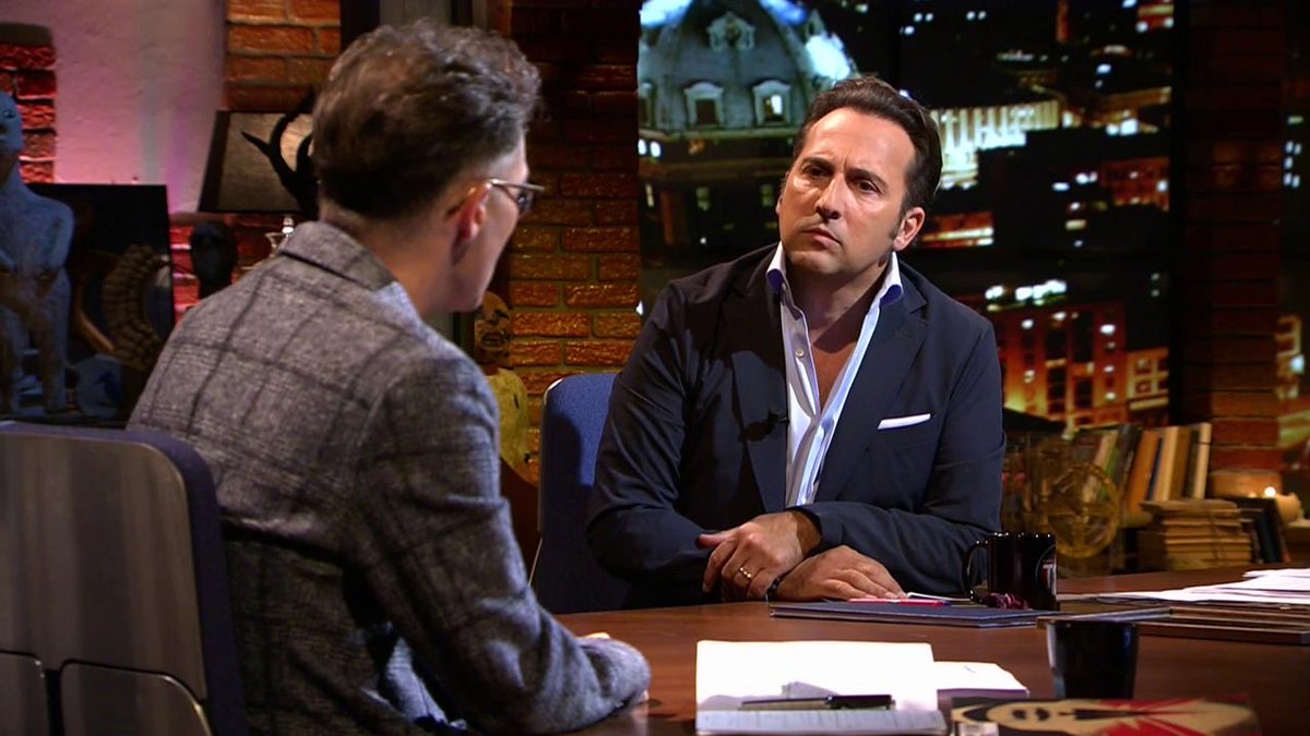 🪐 'Cuarto Milenio', con <a href="/navedelmisterio/">Iker Jiménez</a>, cierra la semana en <a href="/cuatro/">Cuatro</a> con un 6,7% y se impone de nuevo a su competidor con una distancia de casi +3 puntos