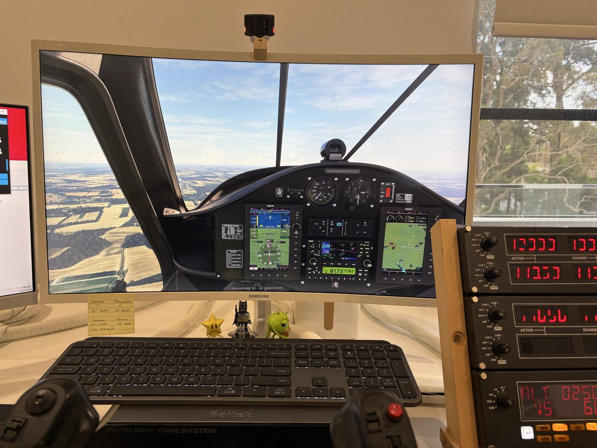 DocinOz62's tweet image. Dear @MrJamesMay - just watched your #DriveTribe video where @RichardHammond cheated racing you in the #Pipistrel electro from Henstridge to Dunsfold (via Thruxton). Having a crack myself in the sim. Had to use the petrol version