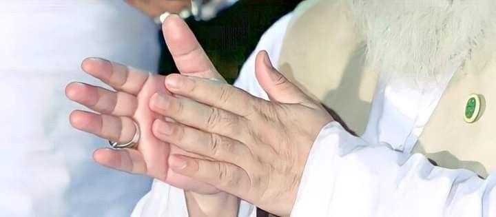 *مجھ سمیت میرے ہر کارکن کی کمان رسول اللهﷺ کے دستِ مبارک میں ہـے 

مجدد الاعظم الامام خادم حسین رضوی نور الله مرقده
#JusticeForMuridkeMartyrs