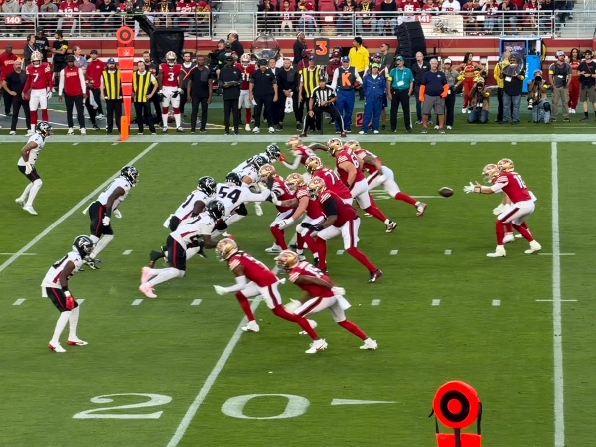 jason_king72's tweet image. Day 2 of my US Sports Extravaganza. 

My first ever NFL game! 49ers v Falcons at Levi’s Stadium. 

As a bonus I got to see a #ChristianMcCaffrey masterclass.  2 TDs and 201 total yards. 

I reckon he would have made a pretty good NRL player.