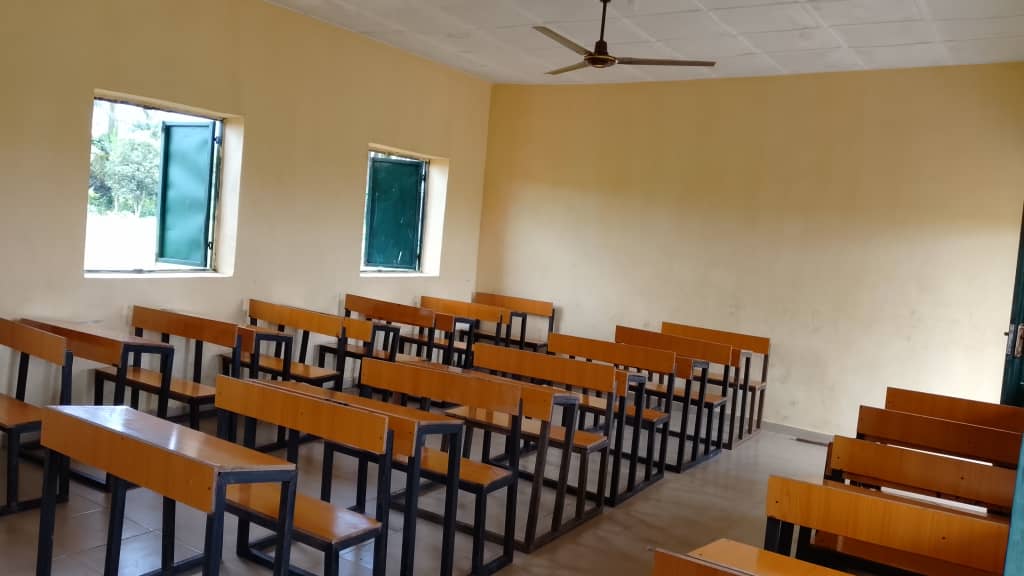 hiteetas's tweet photo. IME OKON FULFILLS PROMISE, FURNISHES SIX-CLASSROOM BLOCK DONATED TO AYADEHE TECH COLLEGE, ITU

#ImeOkonIsWorking 
#ImeOkonCares https://t.co/c6HU0cP562