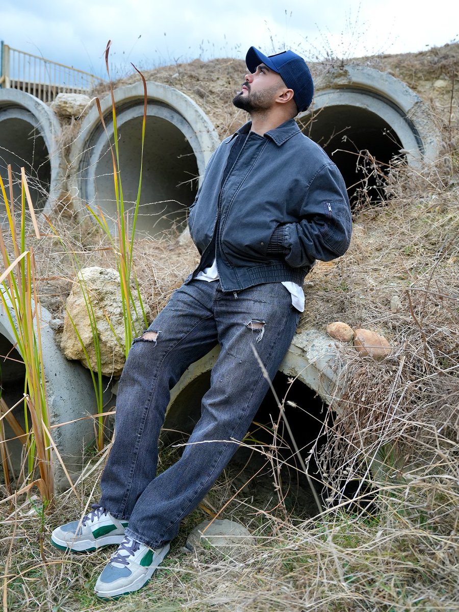 Pause. Breathe. Own the vibe.

A hat for every mood. 
 
#BlackBörk #cap #istanbul