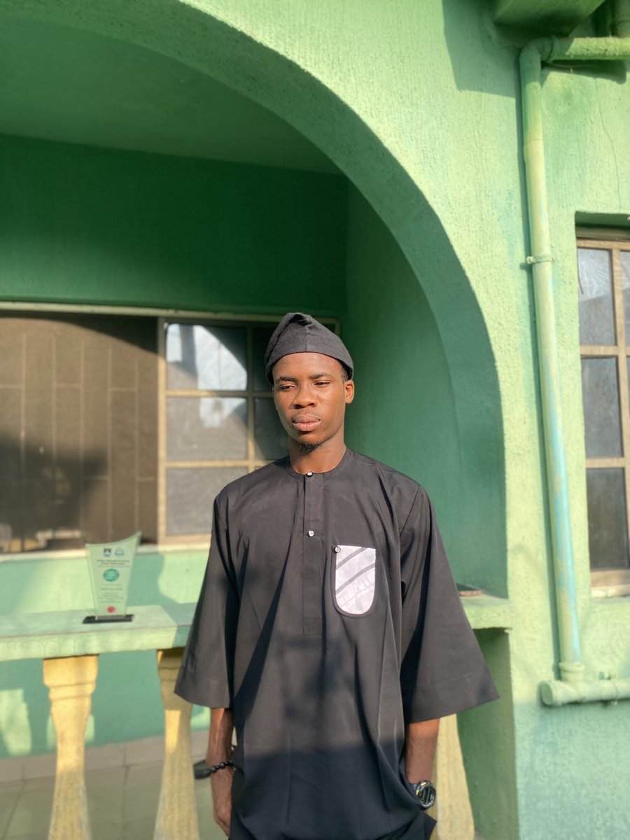 stackqadri_'s tweet image. Good morning everyone! 
I’m Quadri
I’m a Frontend developer 
I’m a 300 level student 
I’m Nigerian. 
I’m scared of rats 
Oh and I code. 
Love to connect.🫶🏽