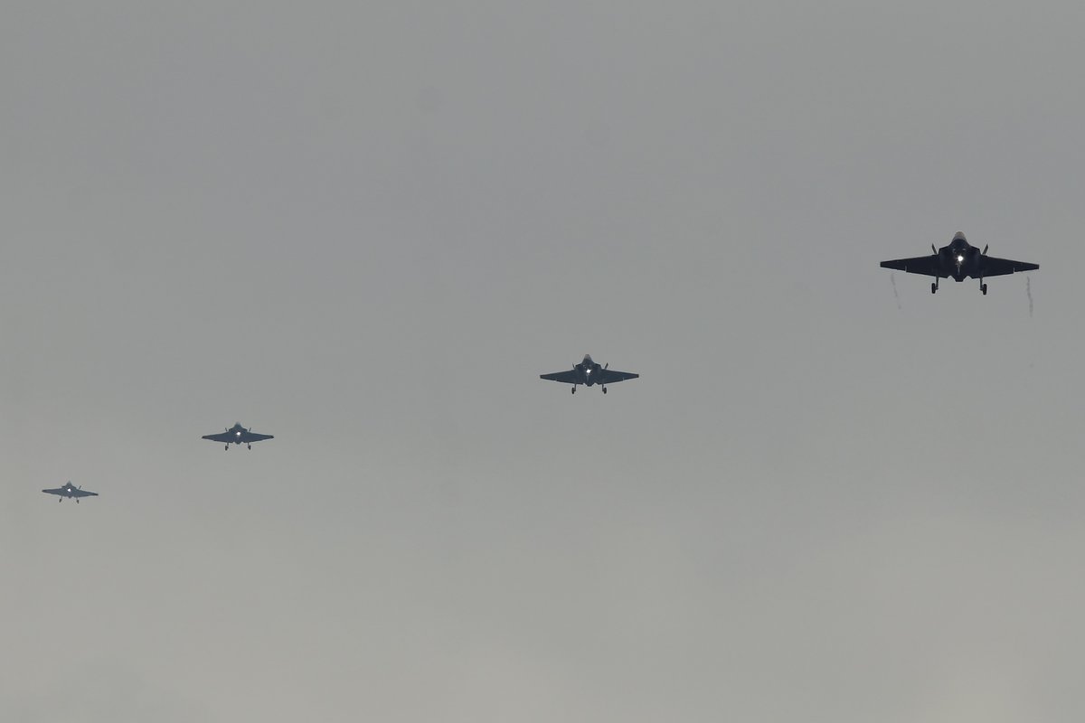 yosakoiwatch's tweet image. F-35C　4機飛来で久しぶりにワクワクした😆😆
ホーネットも世代交代かな～😅2025//10/20
＃F35C　＃厚木基地