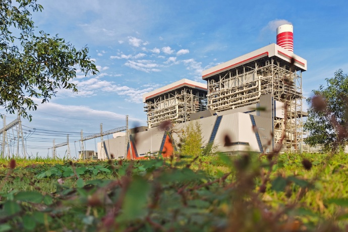 energy_chn's tweet image. #EcologicalRestoration 🌿
From 5 → 19 hectares in 8 years!
The Java 7 Project in Indonesia expanded mangrove forests by 280%, turning fragile tidal flats into a thriving habitat—proving energy & ecology can grow together. 💡🌍
#Sustainability #CSR #GreenDevelopment