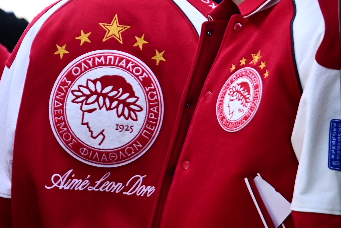 Χύνω πάρτε μου όλα τα λεφτά 💦 #OlympiacosFC
