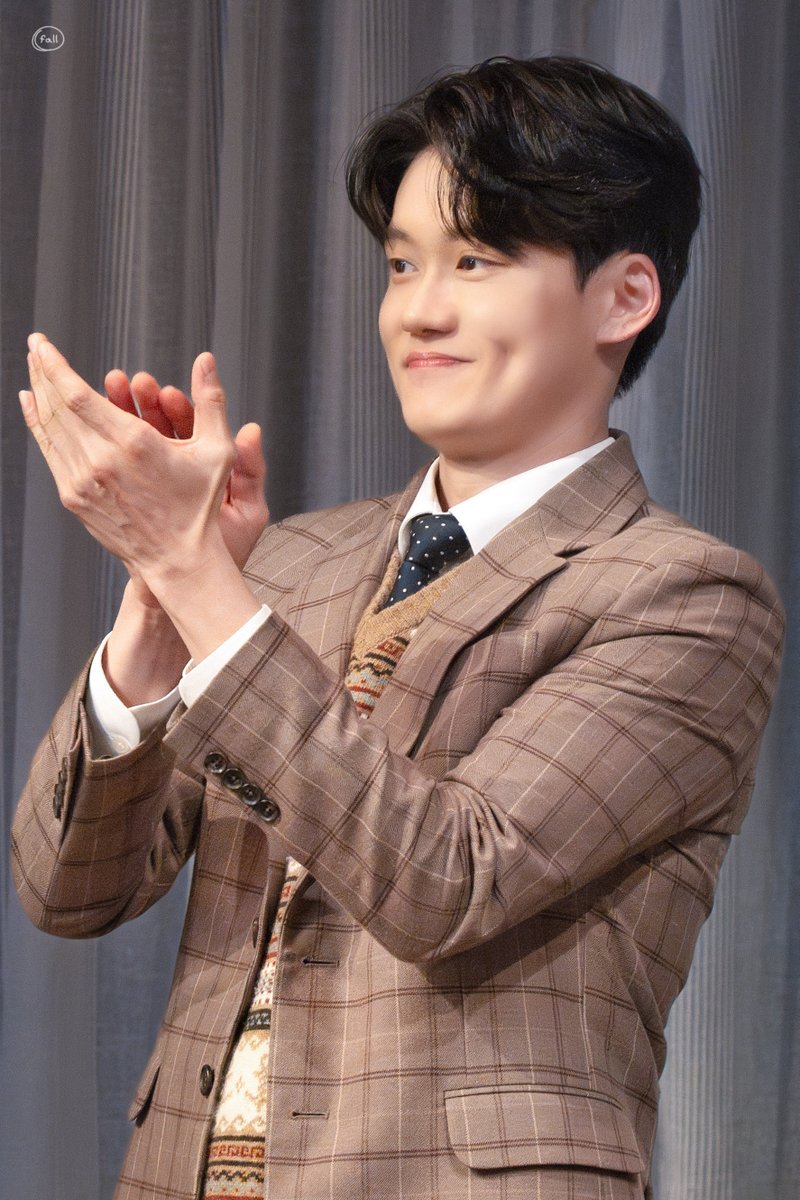 📷 251018 연극 ‘보이즈 인 더 밴드’ 커튼콜 데이

행크 / #차예준