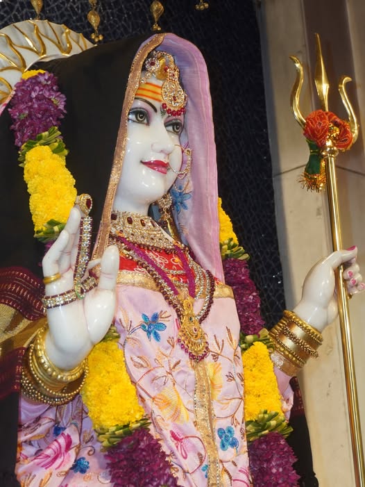 Zee24Kalak's tweet image. આજના દર્શન: શ્રી ખોડલધામ - કાગવડ 🙏
#ShreeKhodaldham #Khodaldham #Shree #Kagvad #Gujarat #KhodalMata #KhodiyarMata #Khodiyar