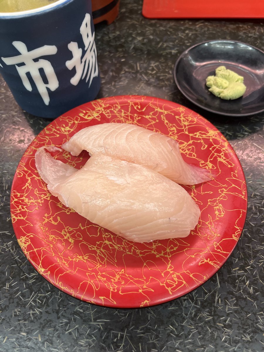 那珂湊の市場にきてお寿司食べた🍣
お腹いっぱいすぎて、少し駐車場でXみながら休憩〜
#ジェフサポ水戸遠征