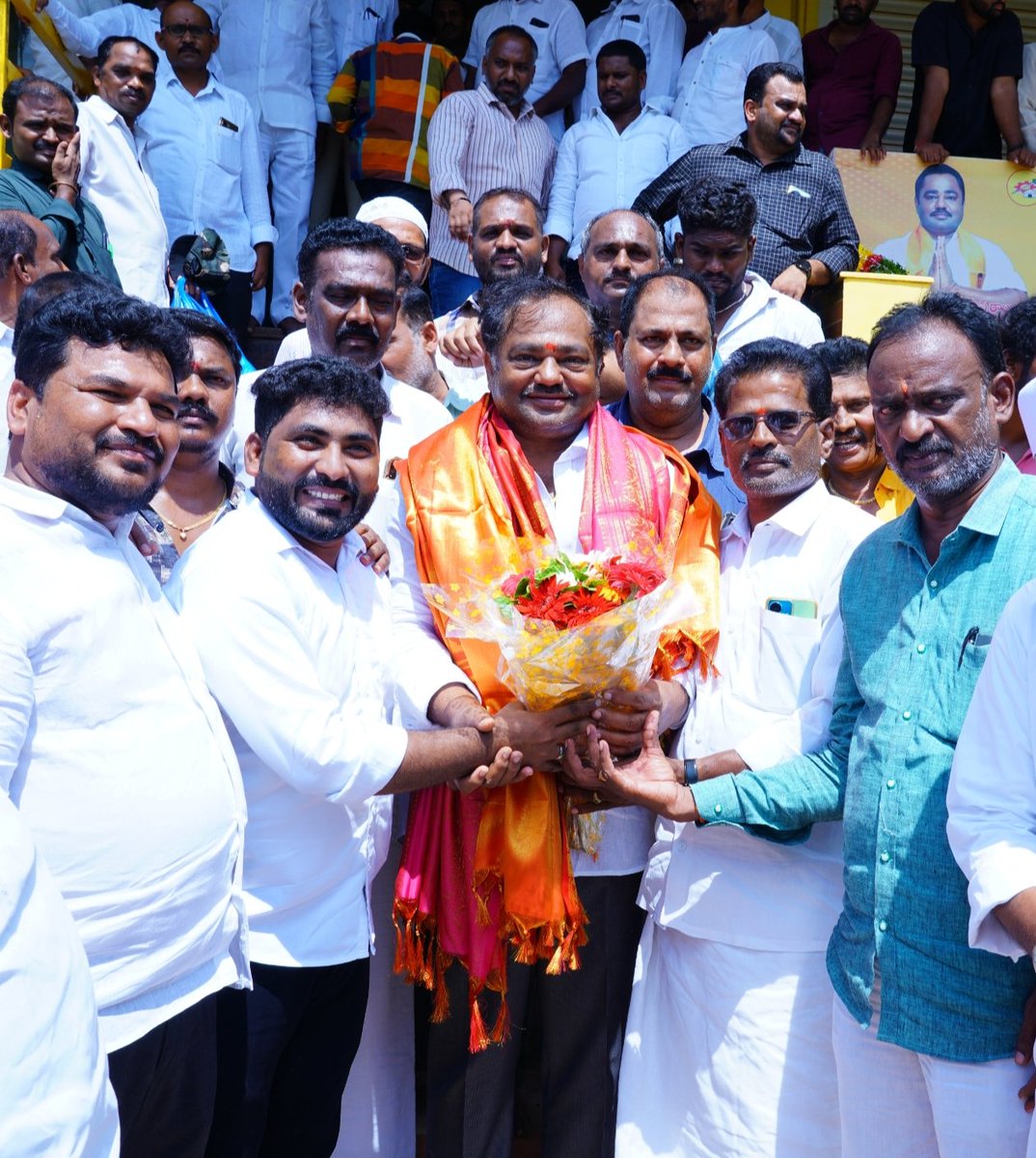 siddikshaik960's tweet image. రాజంపేట నియోజకవర్గం టీడీపీ ఇంచార్జ్ మా అన్న సామానులు @cjmraju గారికి పుట్టిన రోజు శుభాకాంక్షలు.#chamarthi #tdp #iTDPforTDP #rajampet