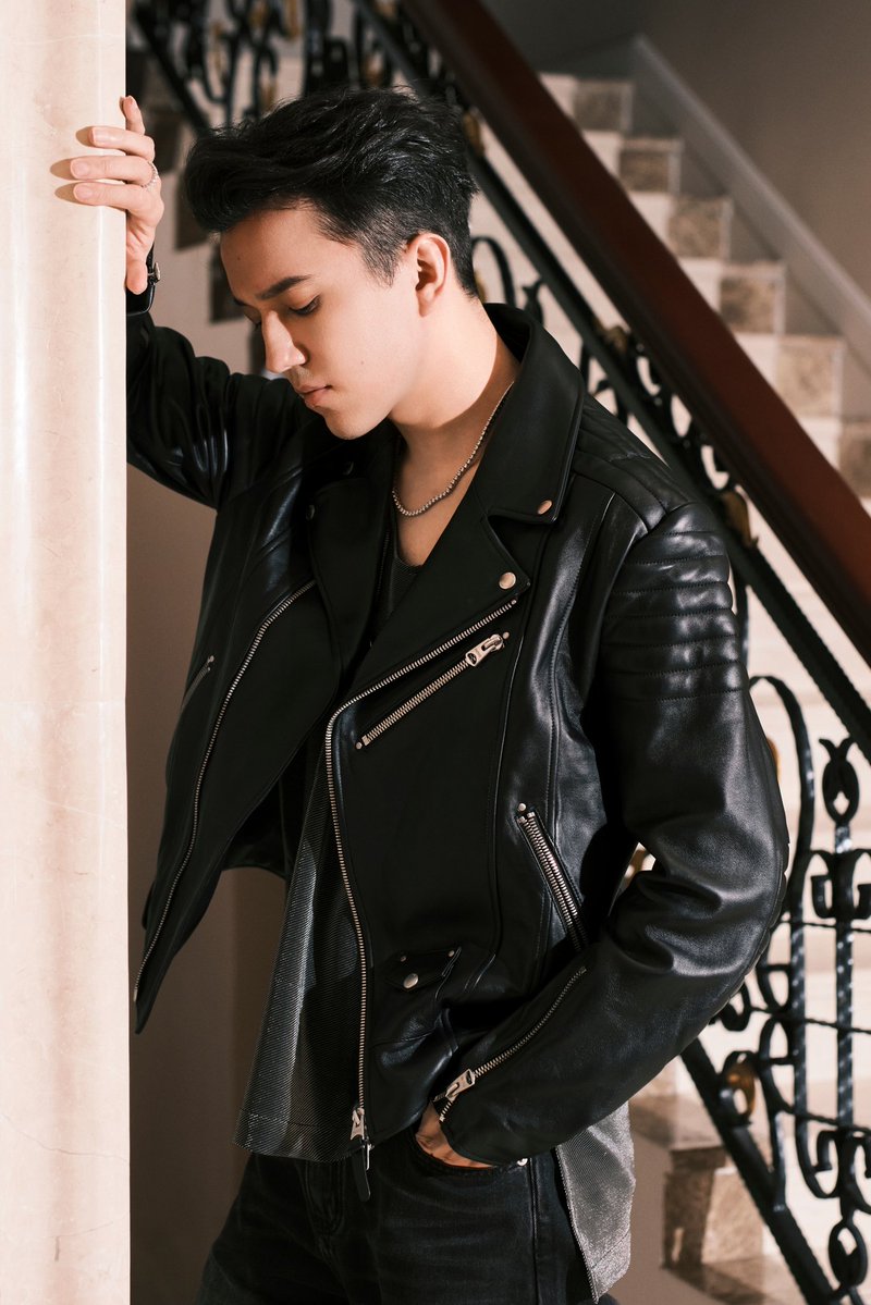 <a href="/Helendear007/">Елена</a> CONCIERTO DIMASH EN BARCELONA  
#Dimash 
DIMASH CONQUISTA EL MUNDO
И только любовь помогает нам увидеть красоту этого мира...