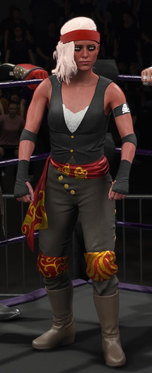 //I don't have pictures of the original Zoe anymore. So, the earliest version I can conjure up is her 2K22 incarnation. From Kagetsu🐲 to Captain 🏴‍☠️.

Before. 😌                                          After.  😍