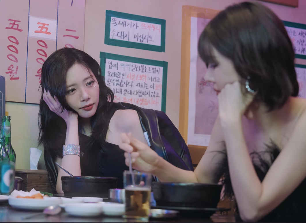 2Moori's tweet image. 微醺的旼祉~