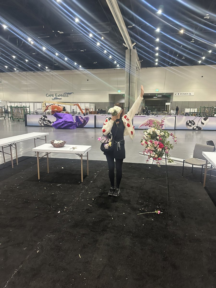 MataraKan's tweet image. It’s over.
Thank you a million times
I want to say more but my brain can’t even comprehend this whole weekend
Thank you to the momos
Thank you to my team
Thank you to the pals who came by
Thank you for making this the most memorable con 🥺🤍