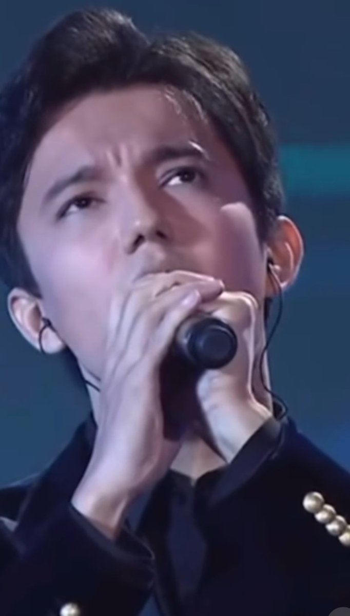 <a href="/Caravel7DQ/">A FLOWER 🌹</a> Dainavimą Dimašas sugeba paversti gryna emocija ... 
🩷🎶🩷 
CONCIERTO DIMASH EN BARCELONA  
#Dimash 
DIMASH CONQUISTA EL MUNDO