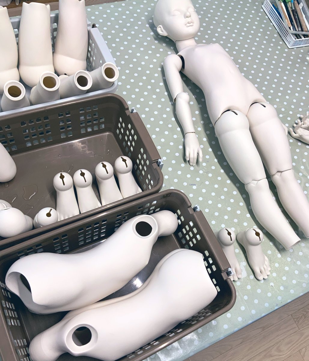 同時進行してた100cmオールビスク
今日から色付け🫨