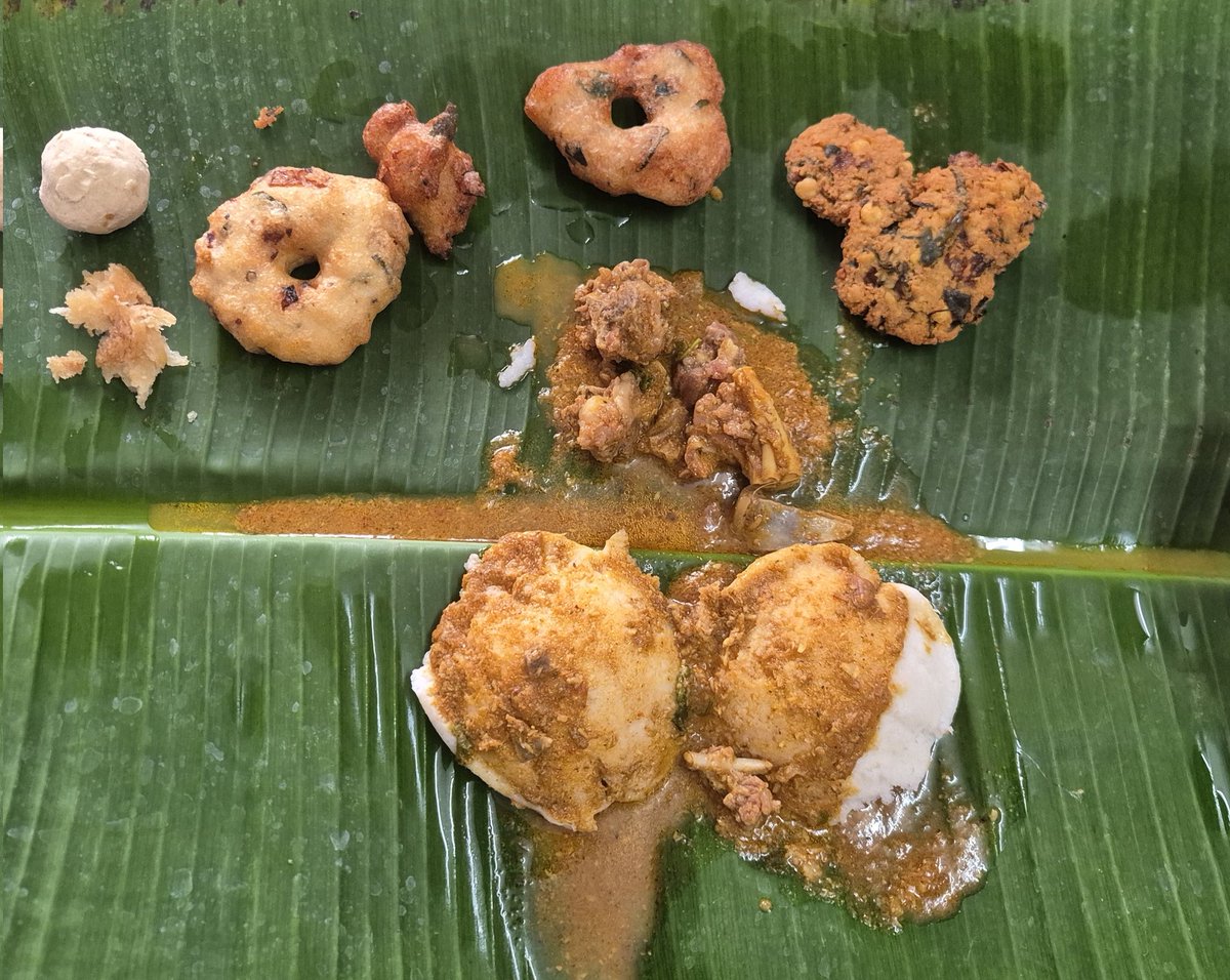 realrajeshrk's tweet image. The routine Idly and Mutton gravy breakfast for diwali 🪔🎇
