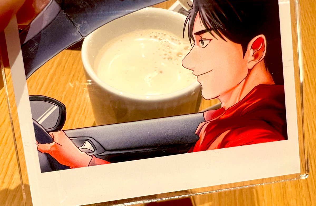 玉田くんにカフェラテみせた