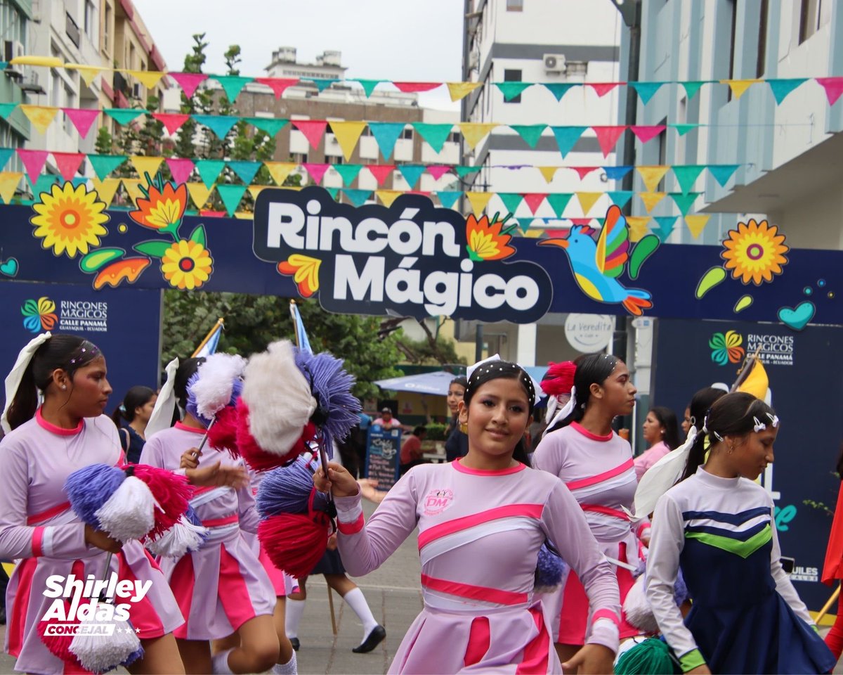 ✨ Entre tambores, bicicletas y marimbas, vivimos una jornada inolvidable en el corazón de Guayaquil.

Ruta Centro llenó nuestras calles de arte, deporte y tradición, demostrando que cuando recuperamos el espacio público, florece la cultura y se fortalece la comunidad.

💃🏽🚴🏽‍♀️