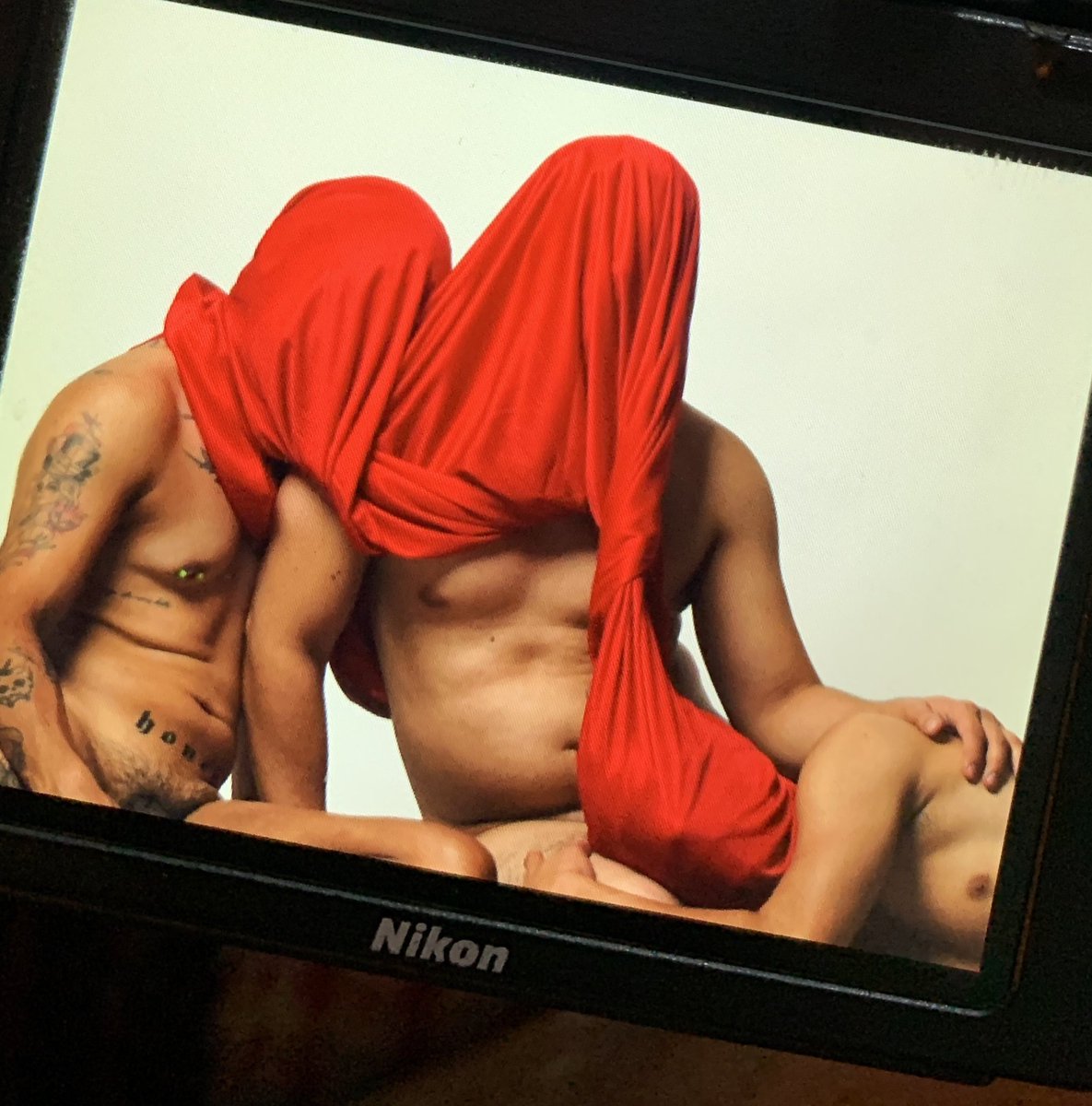 Sesión fotográfica en domingo con <a href="/lobiitt/">Lobito</a> <a href="/ShaggyRdz/">Shaggy Rdz</a> <a href="/Erick_Calderon_/">Superviviente, sí, ¡maldita sea!</a>