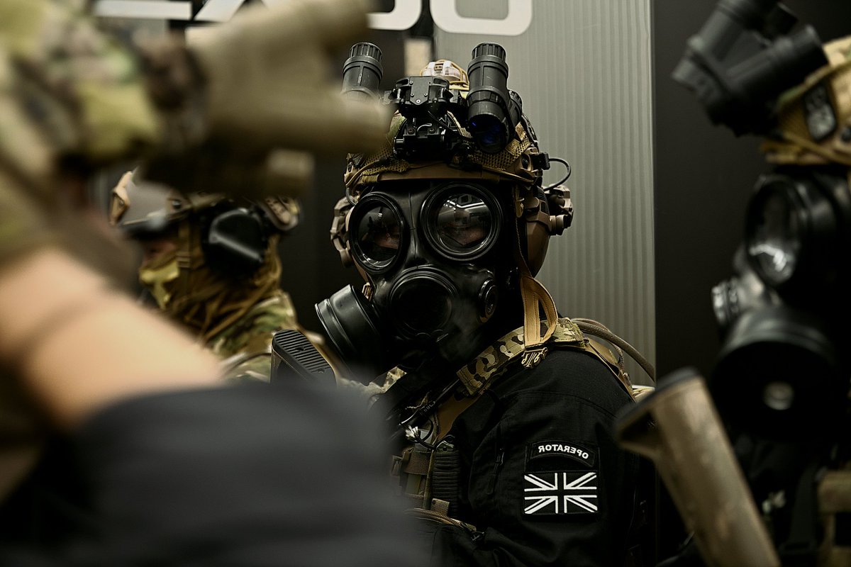 02Grizzly's tweet image. 정리해고로 인한 수코 참가가 가능해졌기에 올려보는 플렌!
토요일 : 창작밀코/멀티캠
일요일 : SAS 22연대/창작

만나면 인사해요!